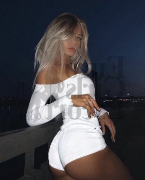 Marie-angeline escort in Winthrop Town and sex clubs